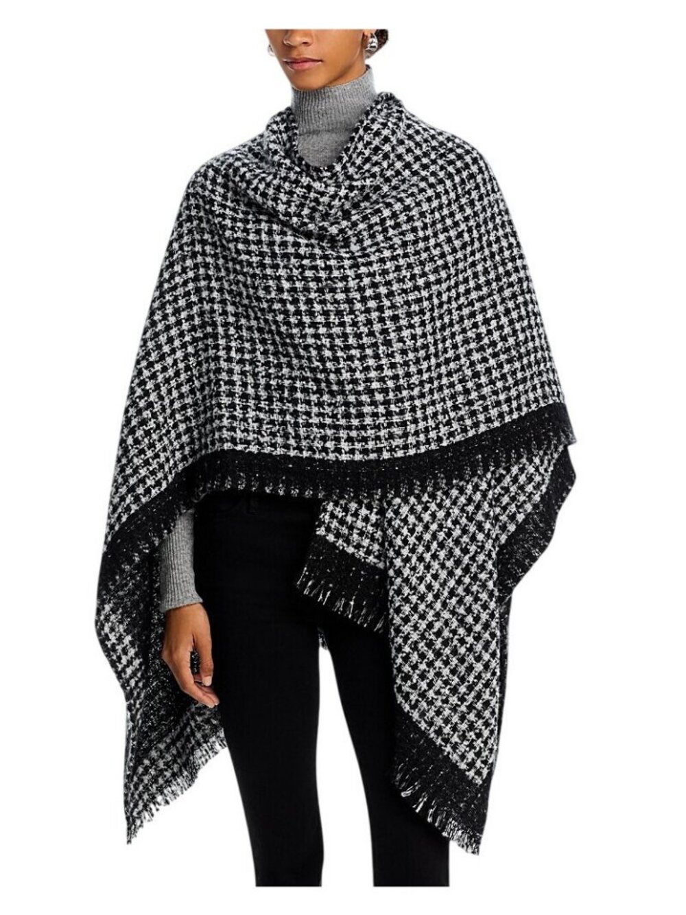 NWT Aqua Womens Fringe Fuzzy Houndstooth Ruana 061276 Black / White